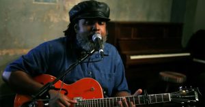Alvin Youngblood Hart - Big Mama's Door