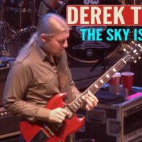 Derek Trucks - The Sky Is Crying