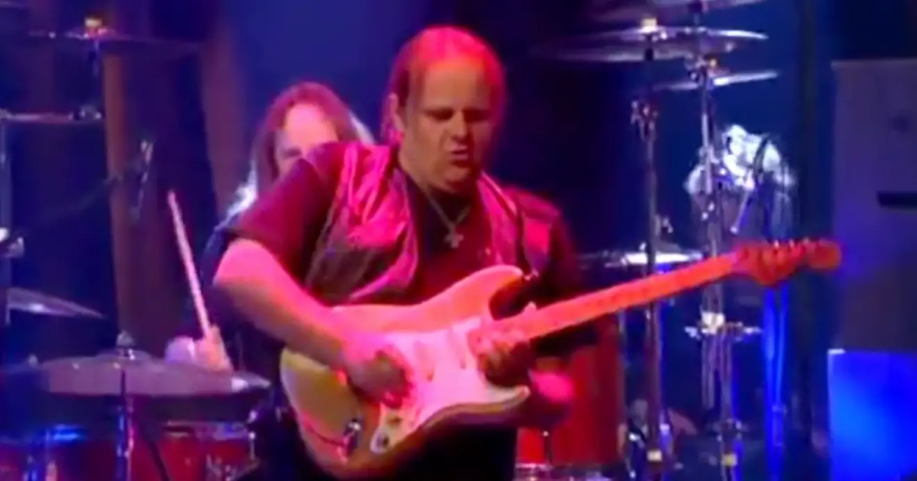 Walter Trout and The Radicals - Dust My Broom