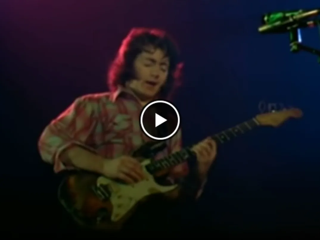 Rory Gallagher – Walk On Hot Coals