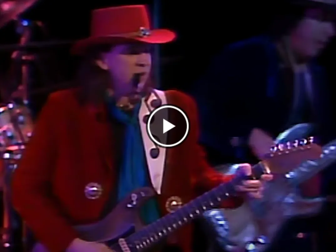 Stevie Ray Vaughan – Scuttle Buttin’