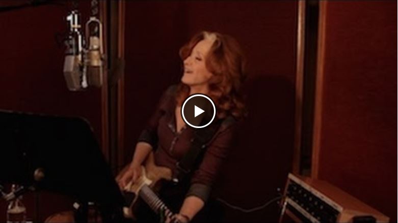 Bonnie Raitt - Gypsy In Me (From the Recording Studio)