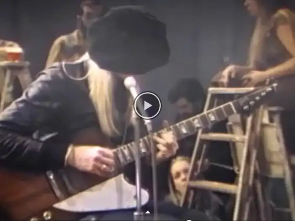 Johnny Winter - Key To The Highway