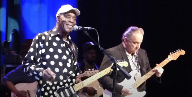 Buddy Guy, Jimmy Vaughan - I Just Want to Make Love to You