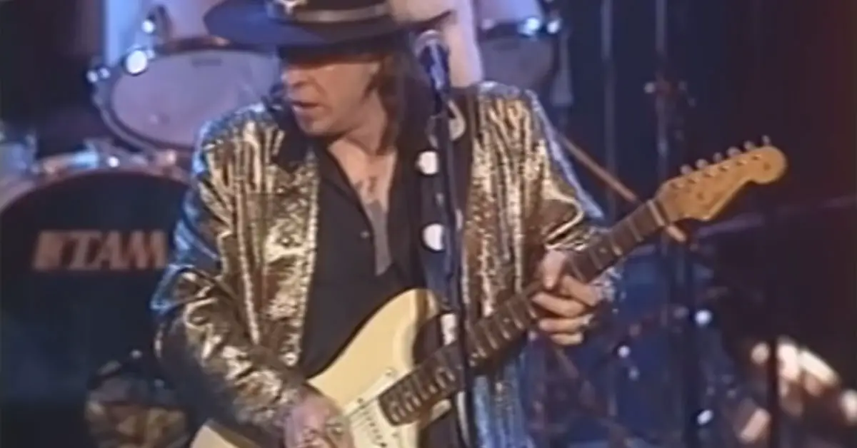 Stevie Ray Vaughan – Ain’t Gone ‘n’ Give Up On Love