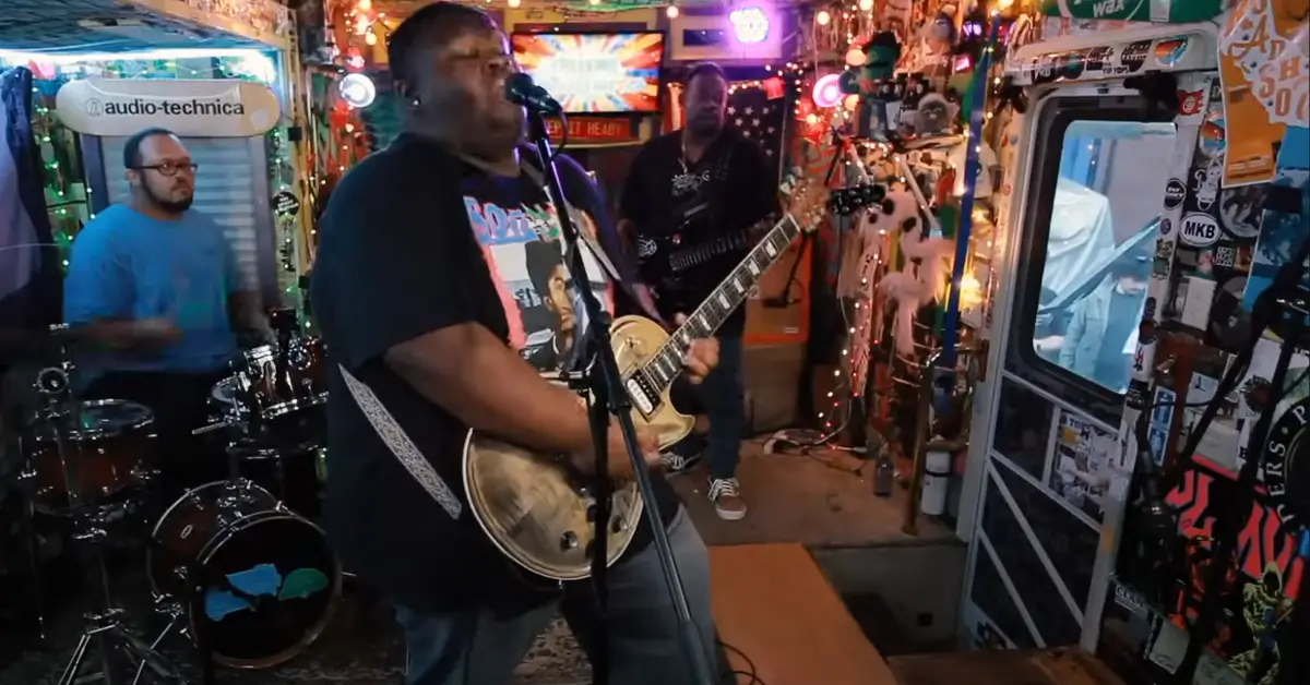 Christone “Kingfish” Ingram – Before I’m Old
