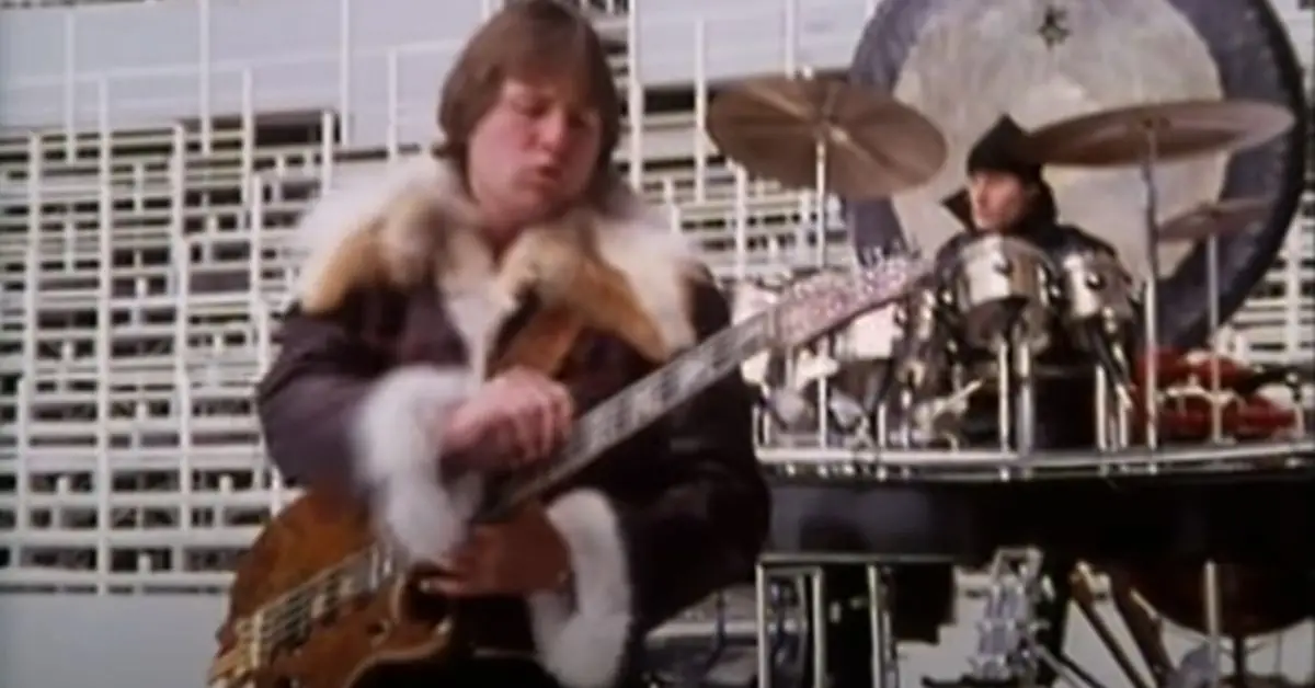 Emerson, Lake & Palmer – “Fanfare for the Common Man”: Classical Thunder in Rock’s Arena