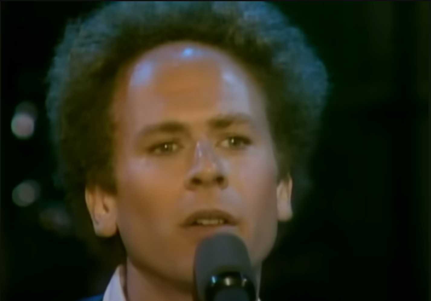 Simon & Garfunkel – Bridge Over Troubled Water