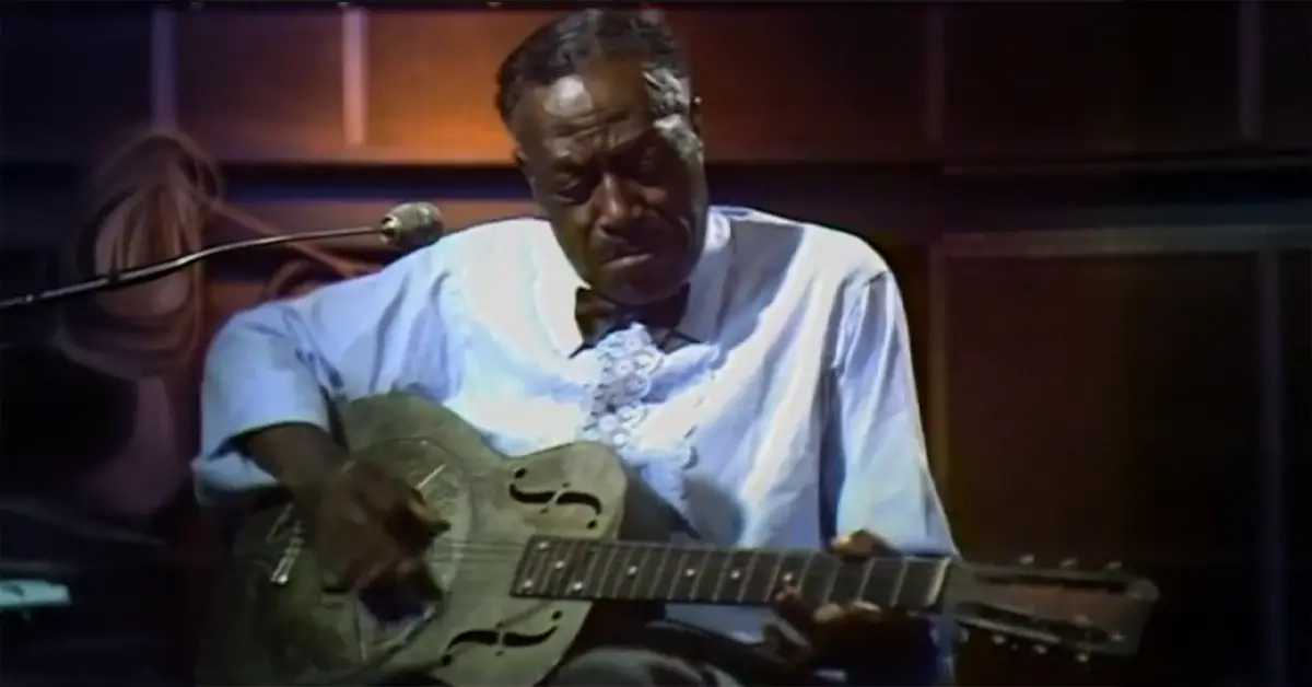 Son House – Yonder Comes The Blues